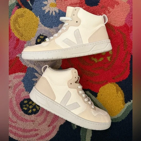 Veja V-15 Leather Cashew Pierre Multico - Picture 2 of 8